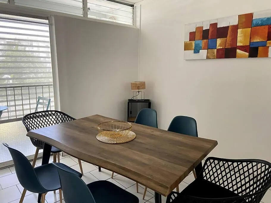 Appartement Moderne, 2 Chambres, Proche Aeroport • Chu • Port Les Abymes